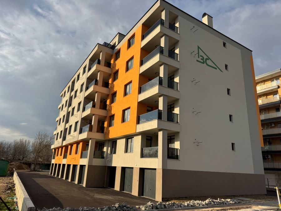 ЖИЛИЩНА СГРАДА ВАСИЛ АПРИЛОВ